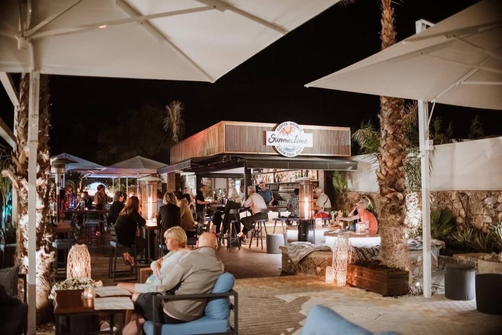 Michaniki Construction Corfu Summertime Cocktail Bar upodoxh pelatwn